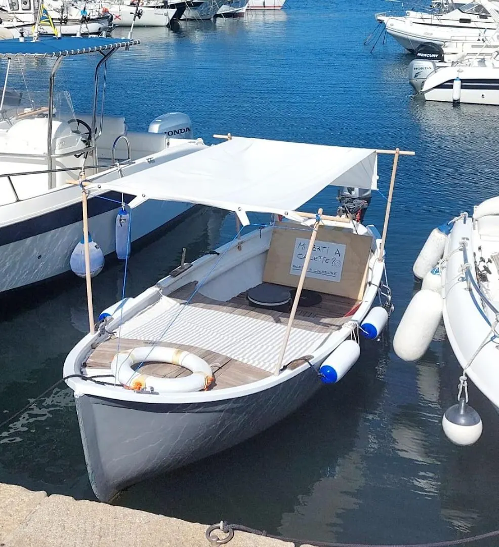 Cavo Beach 3 0*,  Italy