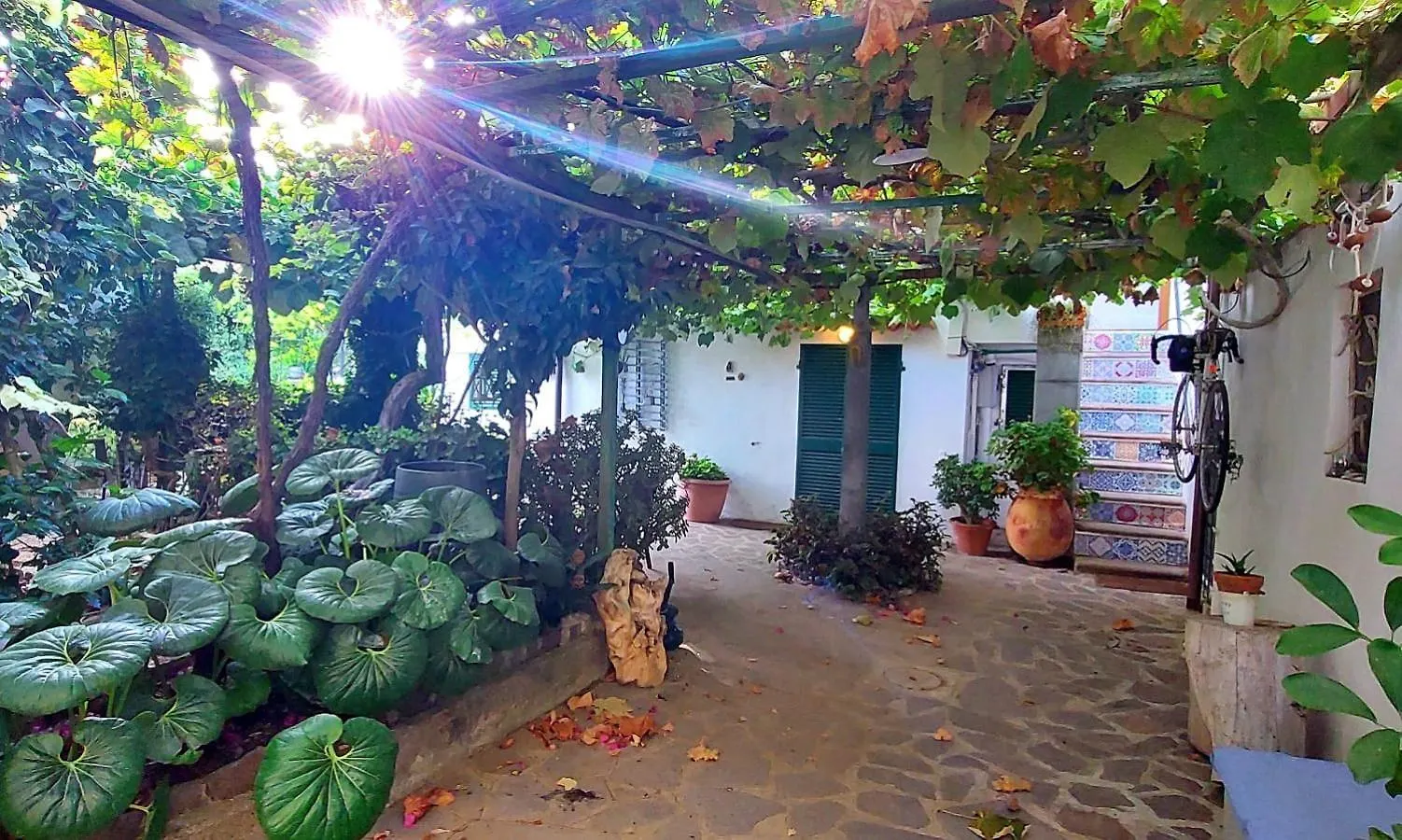 Cavo Beach 3 0*,  Italy